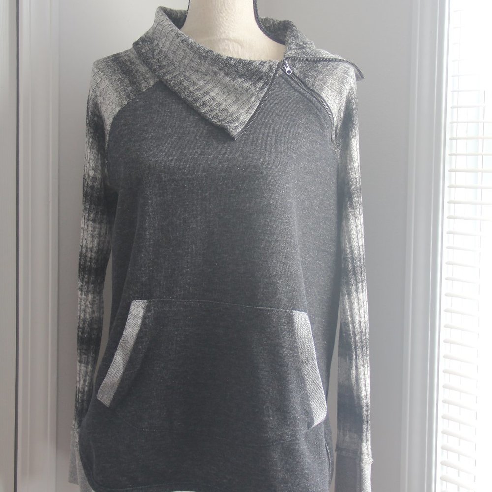 Maurices | Long-Sleeve Fashion Top